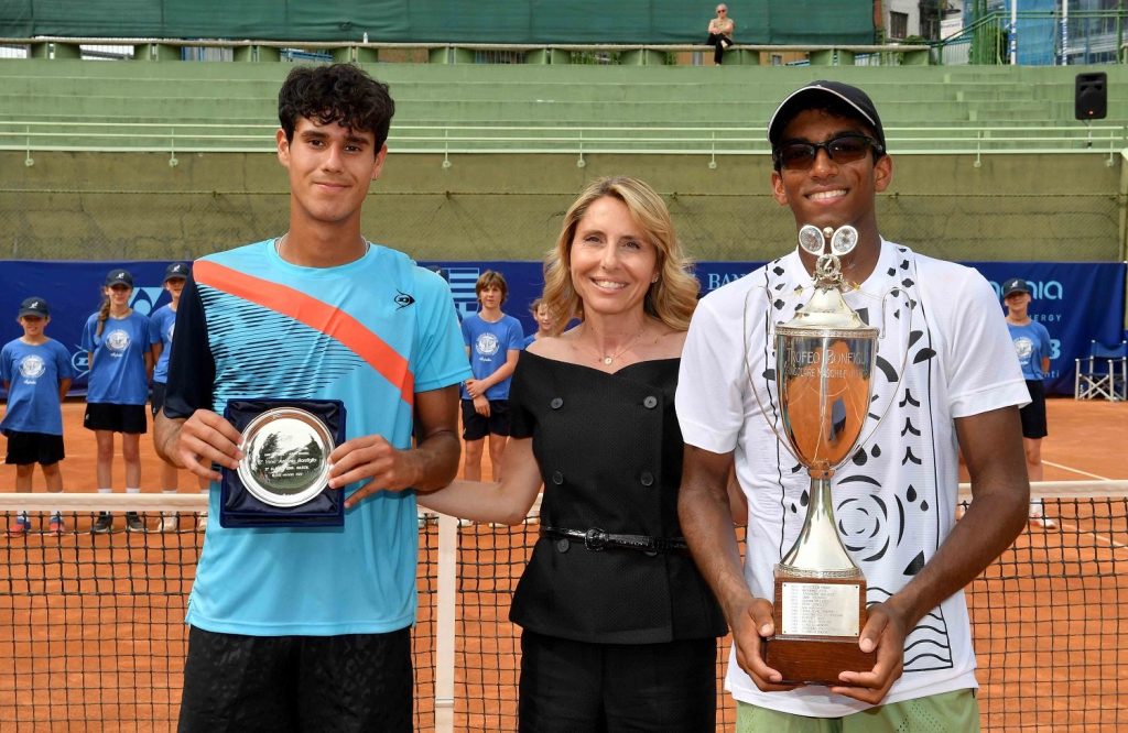 La premiazione del torneo maschile (foto Panunzio)